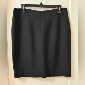 RW & CO BLACK SKIRT WITH STRETCH LINING